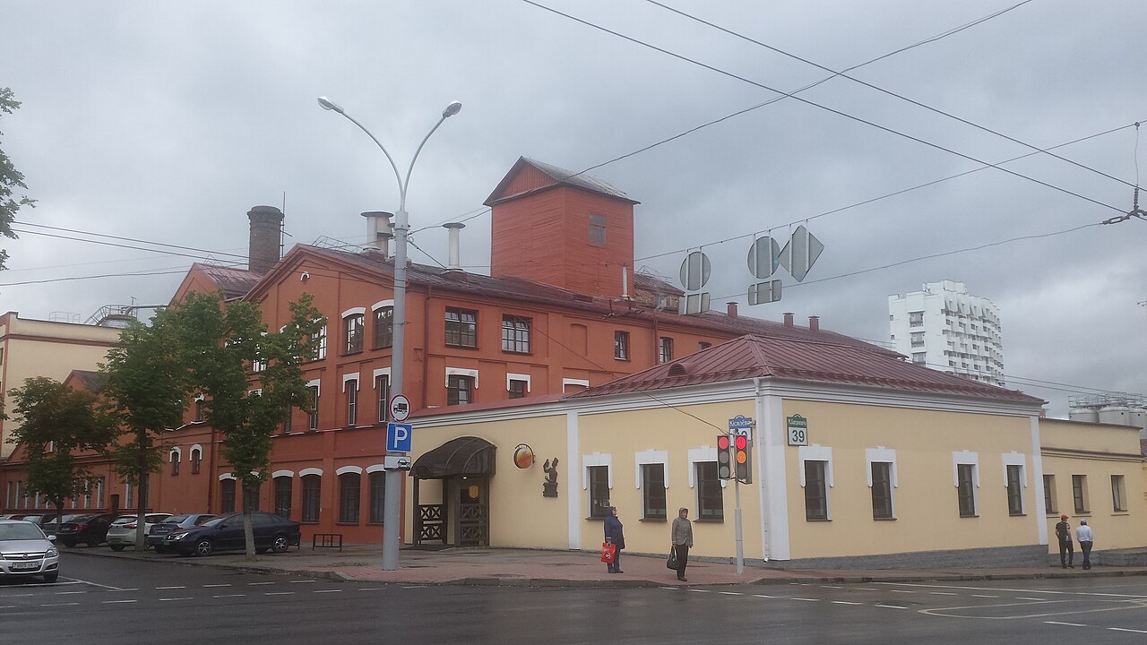 Городской вид на исторические здания Аливарии